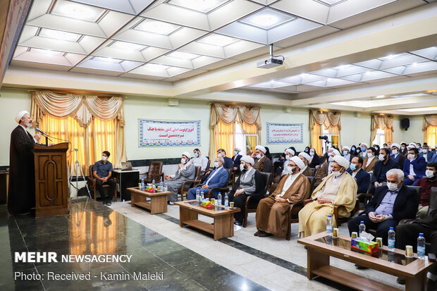مراسم تکریم سعید مهدوی امین و معارفه مهدی قدرتی مدیرکل تبلیغات اسلامی لرستان