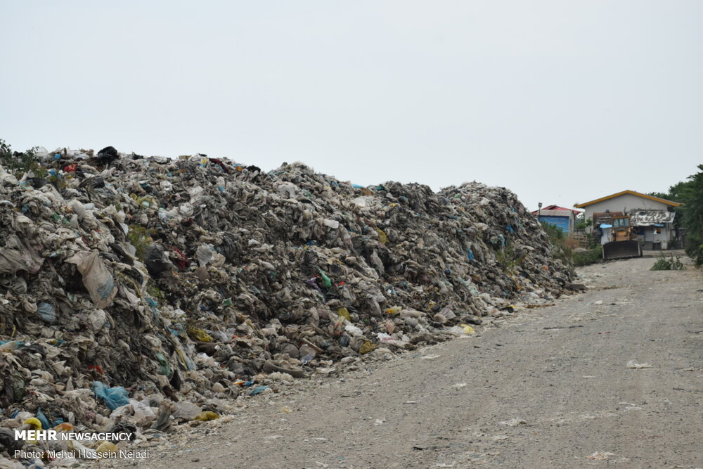دفع سنتی زباله‌ها در لرستان/ از کم‌کاری شهرداری‌ها تا دپوی زباله در مراکز غیر مجاز