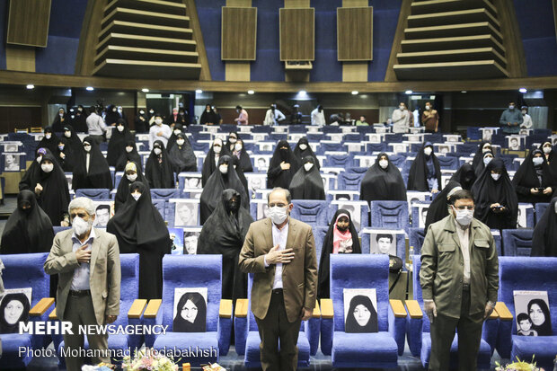 همایش دختران انقلاب