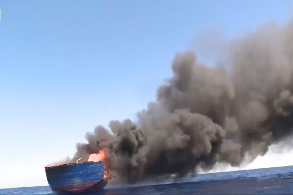 ائتلاف سعودی قایق‌های ماهیگیران یمنی را بمباران می‌کند