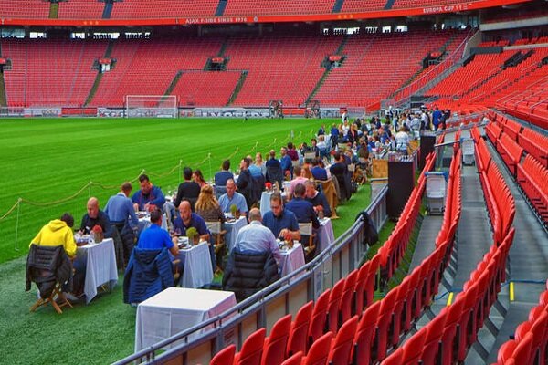 Ajax'ın stadı restorana döndü!