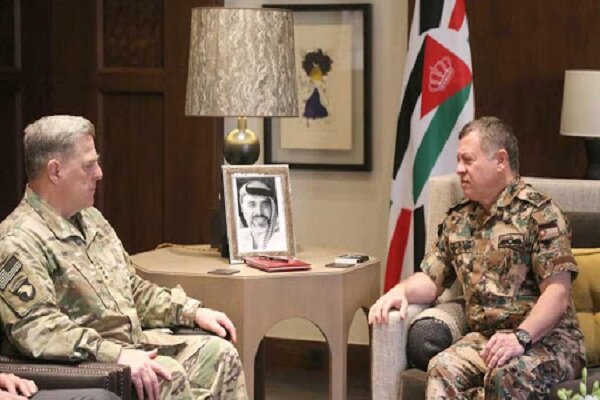 فرمانده تروریست‌های سنتکام و شاه اردن دیدار کردند