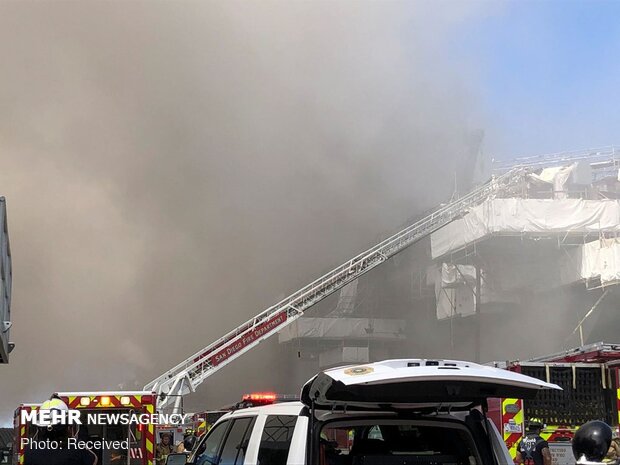 انفجار و آتش سوزی در یک فروند ناو جنگی آمریکا