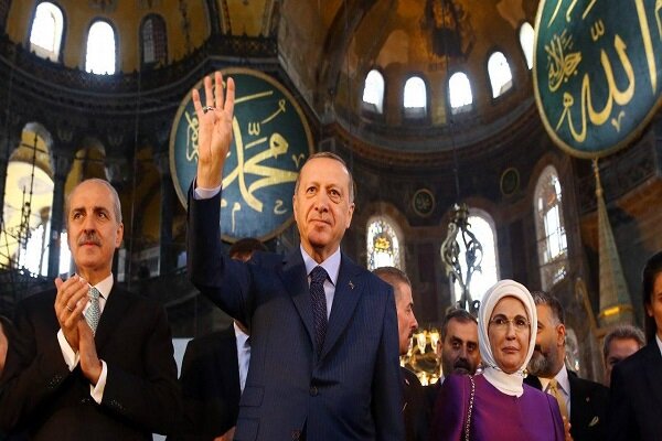 چرا اردوغان مسجد ایاصوفیه را دوباره فعال کرد؟