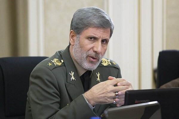 Iran’s defense progresses unfazed by sanctions: Hatami