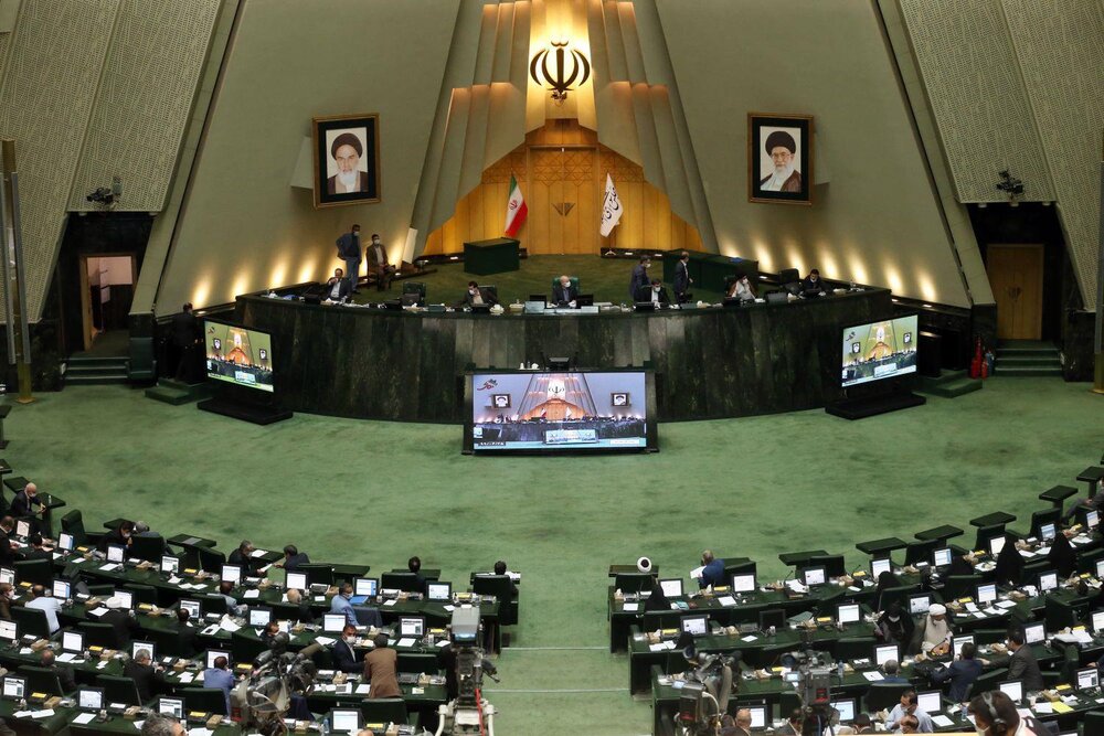 پرتاب ماهواره ثریا نمادی از پیشرفت‌های ایران با وجود تحریم‌ها است