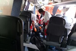 تصادف اتوبوس مشهد- کرمانشاه در سمنان/ ۲۸ نفر مصدوم شدند