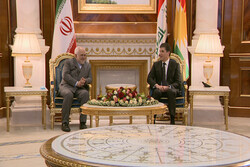 ظريف يجري جولتين من المحادثات مع رئيس اقليم كردستان العراق