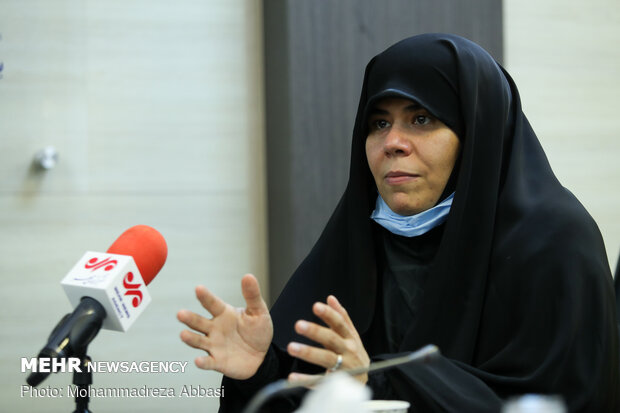 مردمیسازی اقتصاد را تا اجرای کارآمد آن دنبال میکنیم