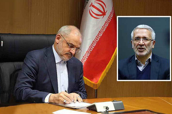 نوید ادهم «مشاور ارشد وزیر در اجرای سند تحول بنیادین» شد