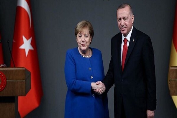 اردوغان و مرکل درباره لیبی و سوریه رایزنی کردند