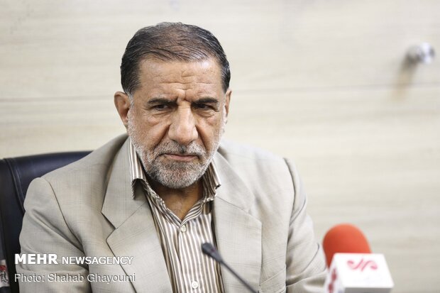 عوامل مسمومیت دانشآموزان زودتر شناسایی شوند/ با آنان برخورد شود عوامل مسمومیت دانشآموزان زودتر شناسایی شوند/ با آنان برخورد شود