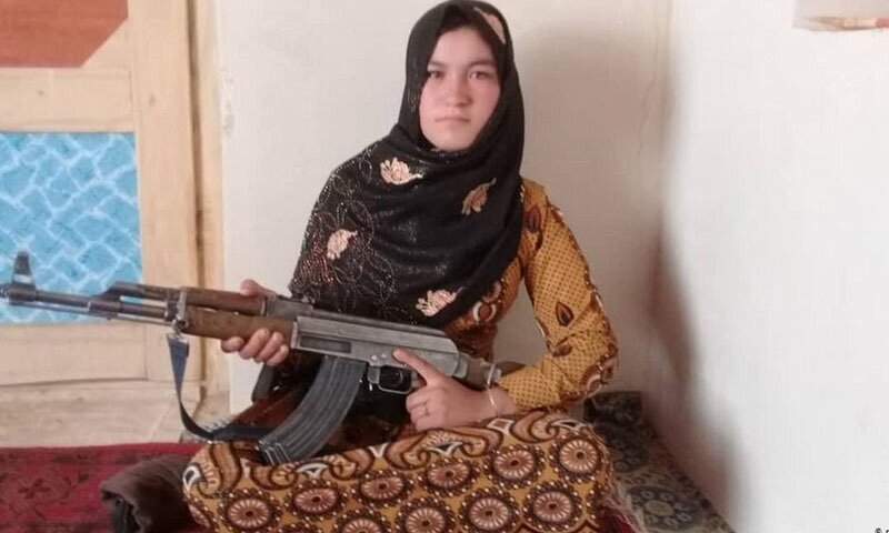افغان لڑکی نے 2 طالبان دہشت گردوں کو ہلاک کردیا