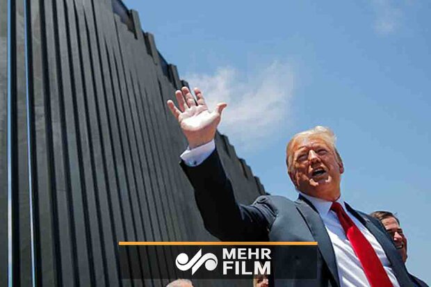میکسیکو کی سرحد پر امریکی صدر کی دیوار کا ایک حصہ گرگیا