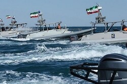 İran'da Devrim Muhafızları'nın dev askeri tatbikatı başladı
