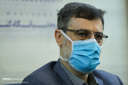 دولت به‌دنبال واردات واکسن‌های مطمئن و حمایت از دانشمندان ایرانی باشد
