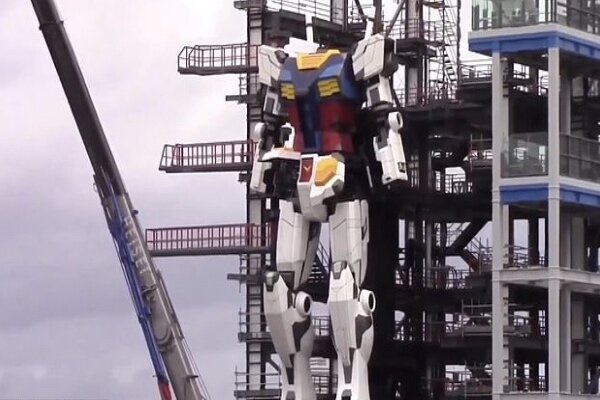 ساخت یک ربات ۱۸ متری در ژاپن
