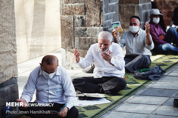 مراسم دعای عرفه در همدان