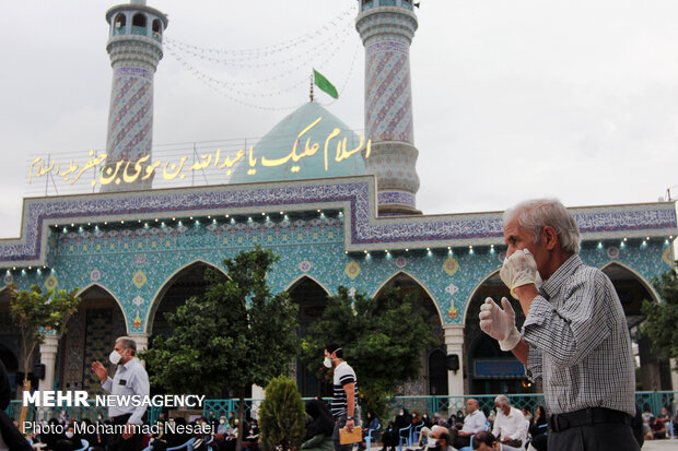 دعای عرفه در امامزاده عبدالله(ع)گرگان