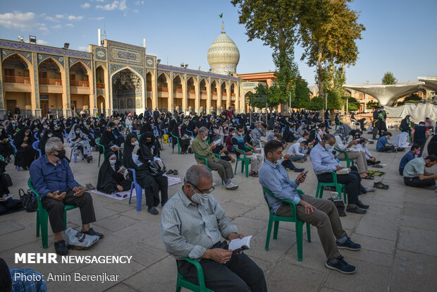 دعای عرفه در حرم مطهر شاهچراغ(ع) شیراز