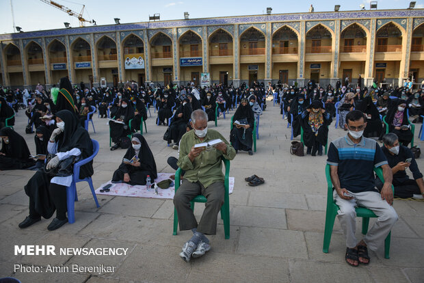 دعای عرفه در حرم مطهر شاهچراغ(ع) شیراز