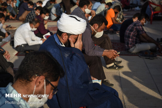 دعای عرفه در حرم مطهر شاهچراغ(ع) شیراز