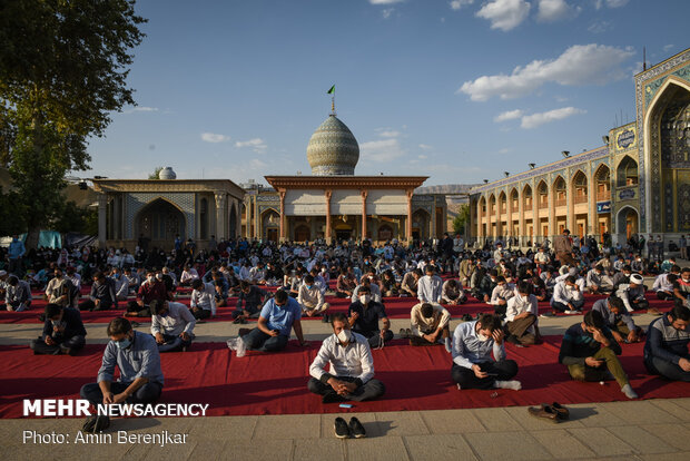 دعای عرفه در حرم مطهر شاهچراغ(ع) شیراز