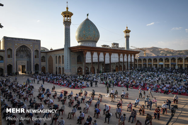 دعای عرفه در حرم مطهر شاهچراغ(ع) شیراز