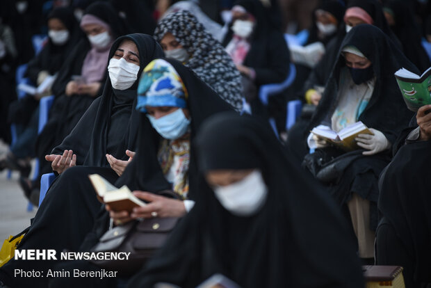 دعای عرفه در حرم مطهر شاهچراغ(ع) شیراز