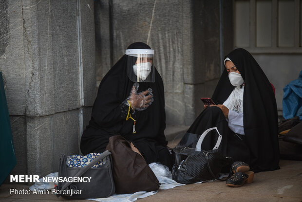 دعای عرفه در حرم مطهر شاهچراغ(ع) شیراز