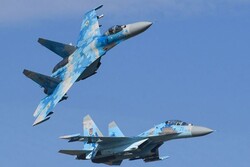 جنگنده سوخو-۲۷ روسیه یک هواپیمای جاسوسی آمریکا را رهگیری کرد