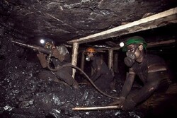 مشکلات بیمه کارگران معادن زغالسنگ رفع شود