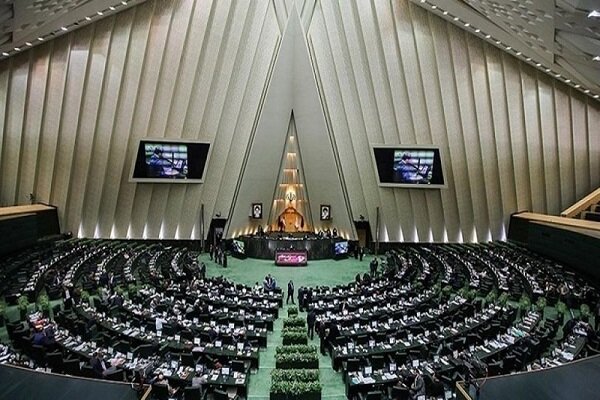 Lawmaker says Iran should not negotiate with US