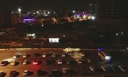 İran'ın Keşm Adası'nda arabalı sinema keyfi