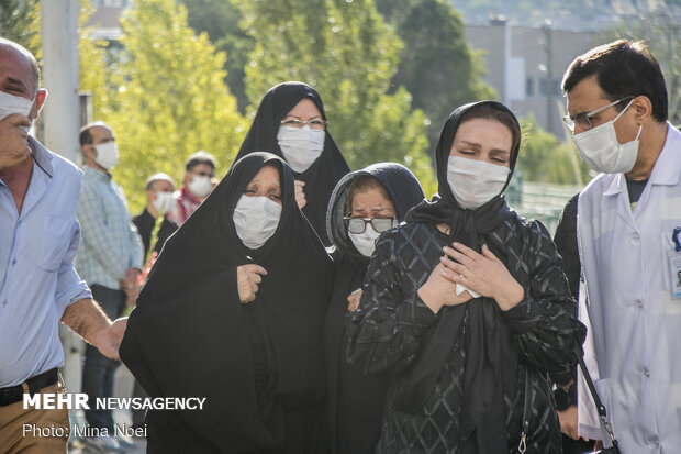 مراسم تشییع شهید مدافع سلامت فرزاد نامی در تبریز