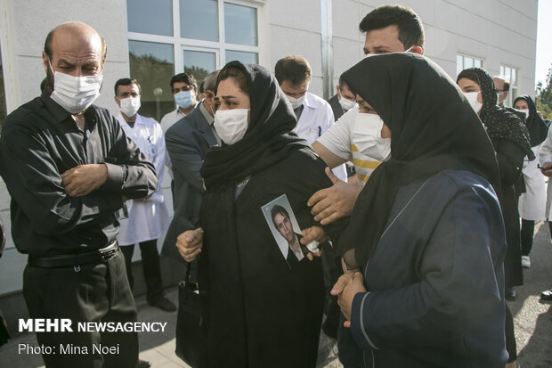 مراسم تشییع شهید مدافع سلامت فرزاد نامی در تبریز