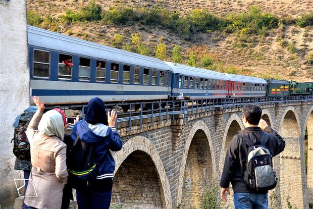 جامعة إيرانية تبدع طريقة جديدة لزيادة متانة جسور السكك الحديدة القديمة