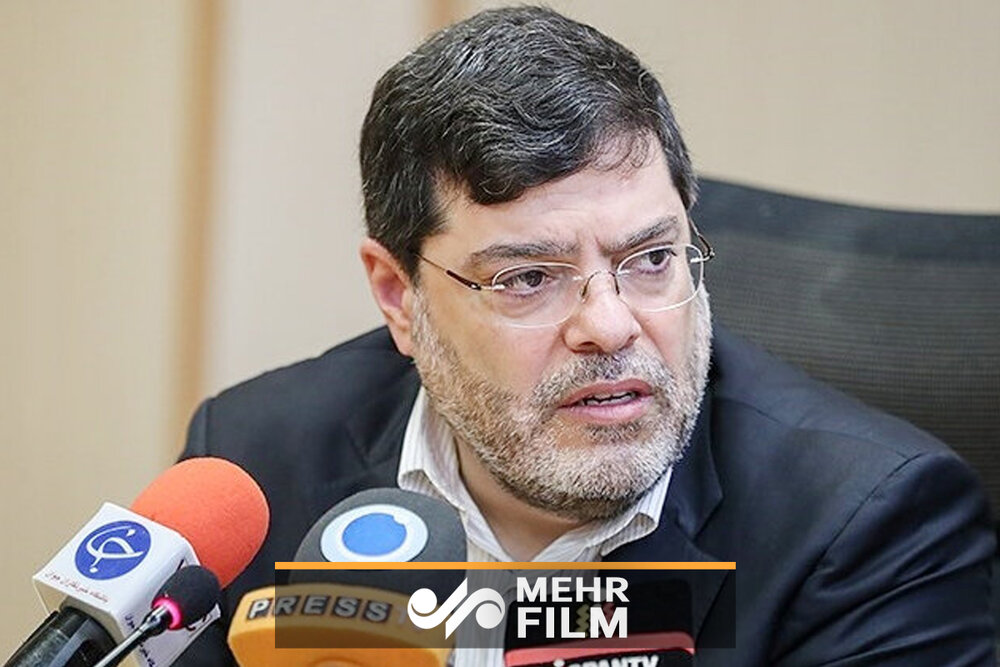 وقتی مجری بی بی سی گفتگوی تلفنی را قطع می کند وقتی مجری بی بی سی گفتگوی تلفنی را قطع می کند