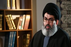آیة الله مصباح الیزدي قدم کل وجوده للثورة الإسلامیة