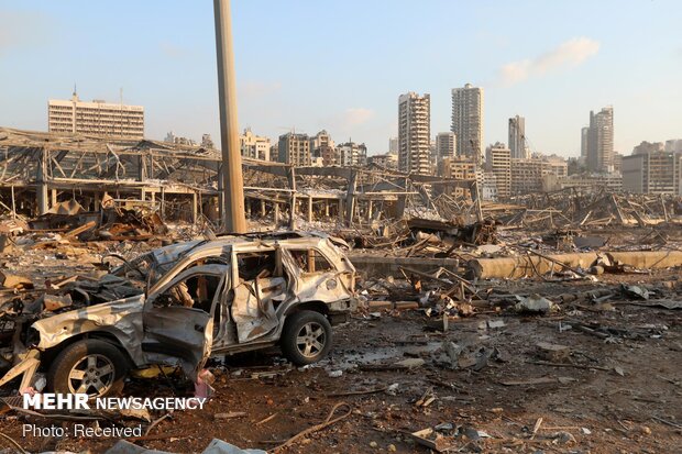 انفجار ضخم في مرفأ بيروت / صور