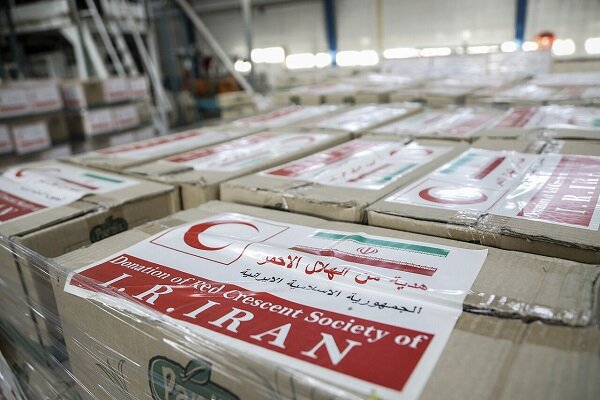 İran Kızılayı Lübnan'a insani yardım malzemesi gönderiyor