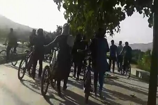 تکذیب ممنوعیت استفاده بانوان از دوچرخه در مشهد از سوی دادستانی