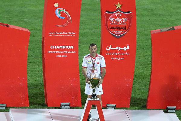 خواسته سیدجلال برای خداحافظی/کاپیتان سرخها همچنان منتظر مدیرعامل خواسته سیدجلال برای خداحافظی/کاپیتان سرخها همچنان منتظر مدیرعامل