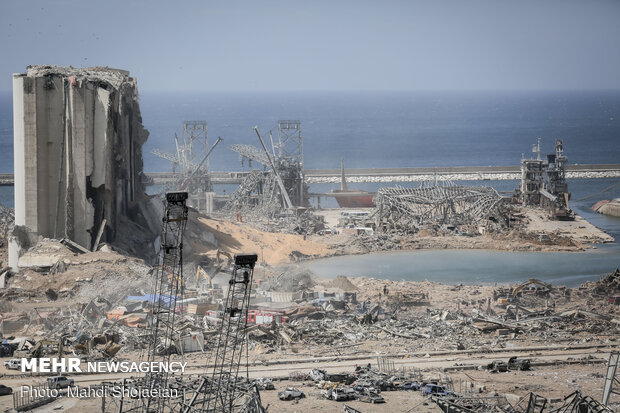 نمایی از محل انفجار در بندر بیروت