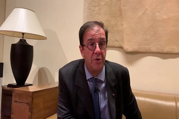 سفیر فرانسه در لبنان با هیاتی از حزب الله دیدار کرد