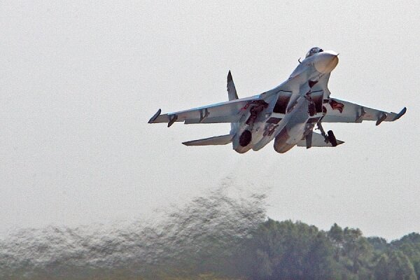 جنگنده‌ روسی سوخو هواپیمای جاسوسی آمریکا را رهگیری کرد