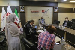 نشست بررسی وضعیت صنعت دارو در دوران کرونا