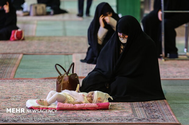 People of Qom celebrate birth anniversary of 7th Shia Imam