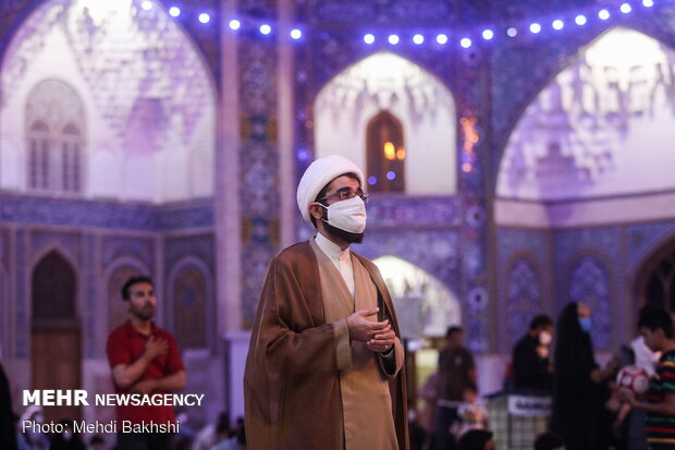 People of Qom celebrate birth anniversary of 7th Shia Imam