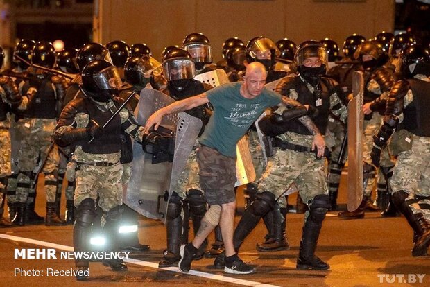 درگیری پلیس بلاروس با معترضان به نتیجه انتخابات
